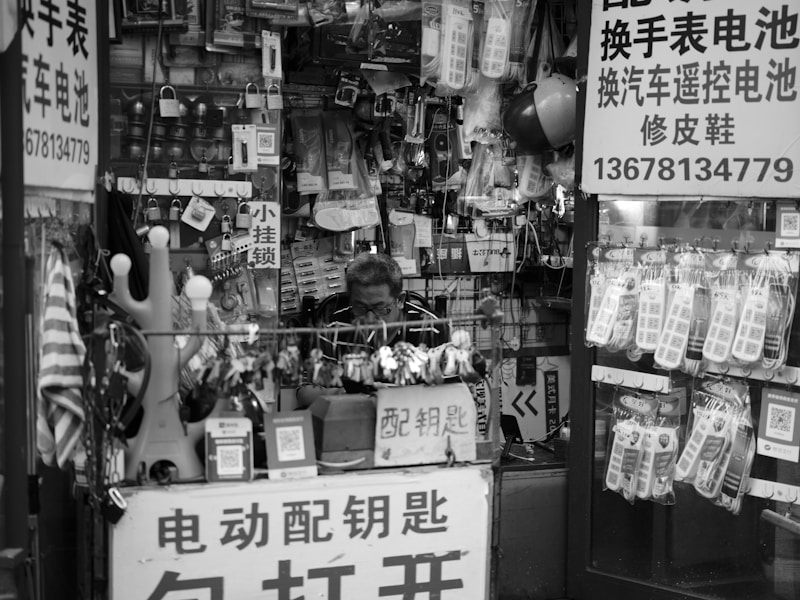 望江开锁公司电话 24小时开锁师傅上门服务